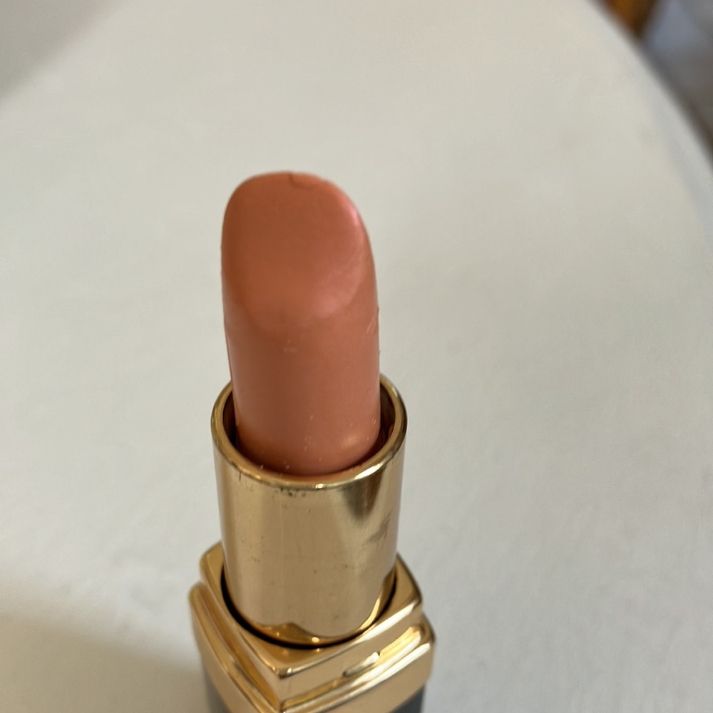 Lip trio. Part new & part sanitized incl. Chanel gold tone lipstick 💄 New gloss - Picture 5 of 7
